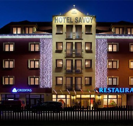 Hotel Savoy เชสเกบูดิเยโจวิตเซ ภายนอก รูปภาพ