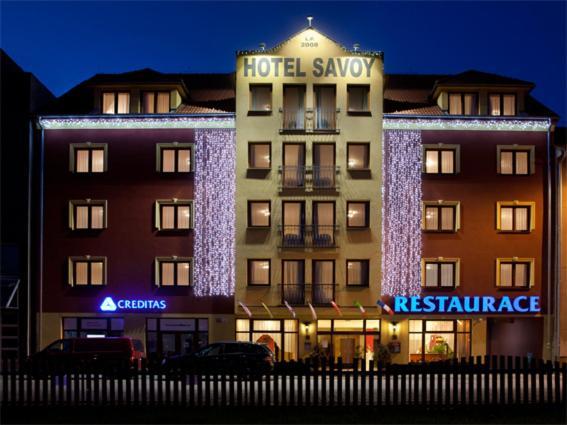 Hotel Savoy เชสเกบูดิเยโจวิตเซ ภายนอก รูปภาพ